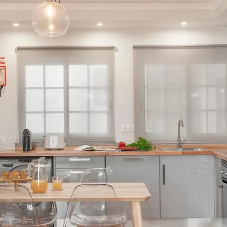 I By An Island * Santa Cruz (Madeira)