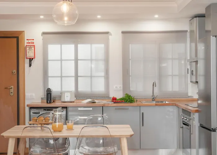 I By An Island * Santa Cruz (Madeira)